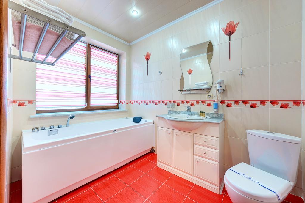بوكوفِل Hotel Perlyna Karpat المظهر الخارجي الصورة
