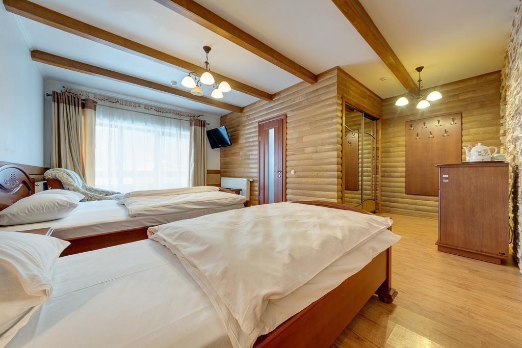 بوكوفِل Hotel Perlyna Karpat المظهر الخارجي الصورة