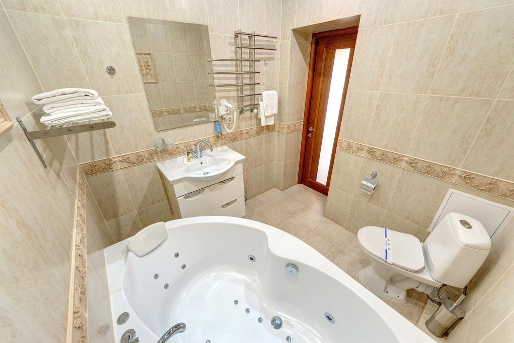 بوكوفِل Hotel Perlyna Karpat المظهر الخارجي الصورة