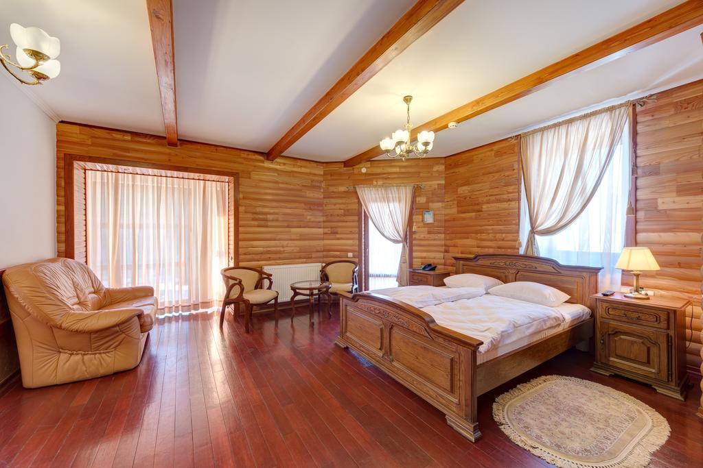 بوكوفِل Hotel Perlyna Karpat المظهر الخارجي الصورة