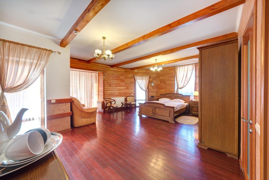 بوكوفِل Hotel Perlyna Karpat المظهر الخارجي الصورة