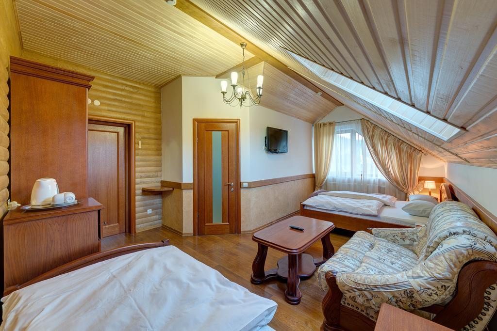 بوكوفِل Hotel Perlyna Karpat المظهر الخارجي الصورة