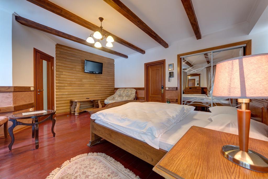 بوكوفِل Hotel Perlyna Karpat المظهر الخارجي الصورة