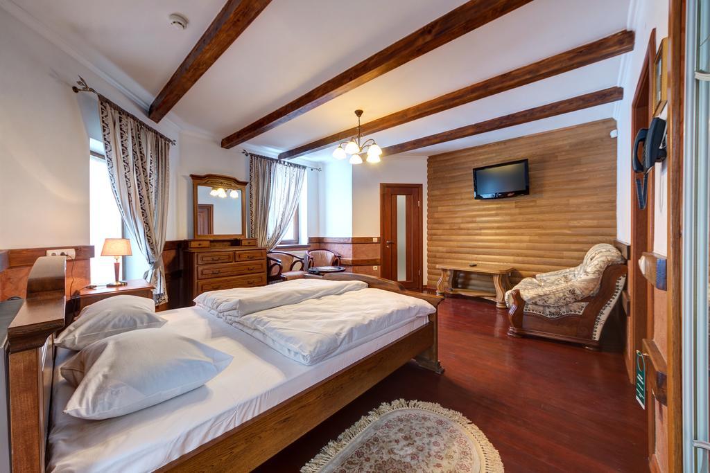 بوكوفِل Hotel Perlyna Karpat المظهر الخارجي الصورة