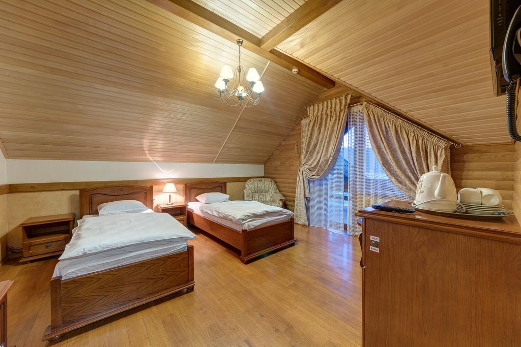 بوكوفِل Hotel Perlyna Karpat المظهر الخارجي الصورة