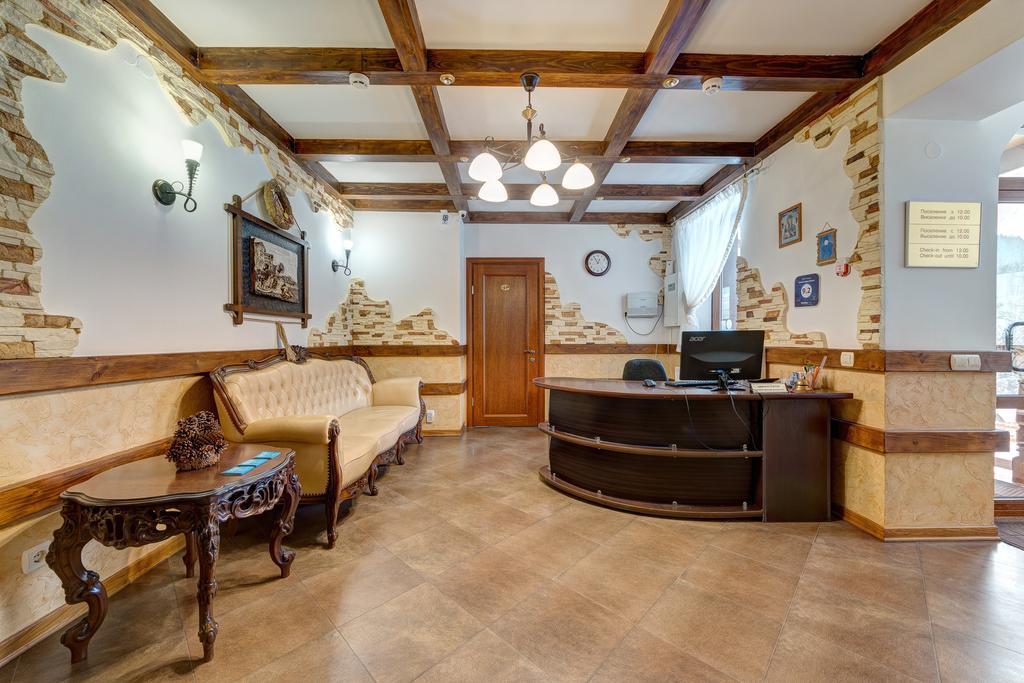 بوكوفِل Hotel Perlyna Karpat المظهر الخارجي الصورة