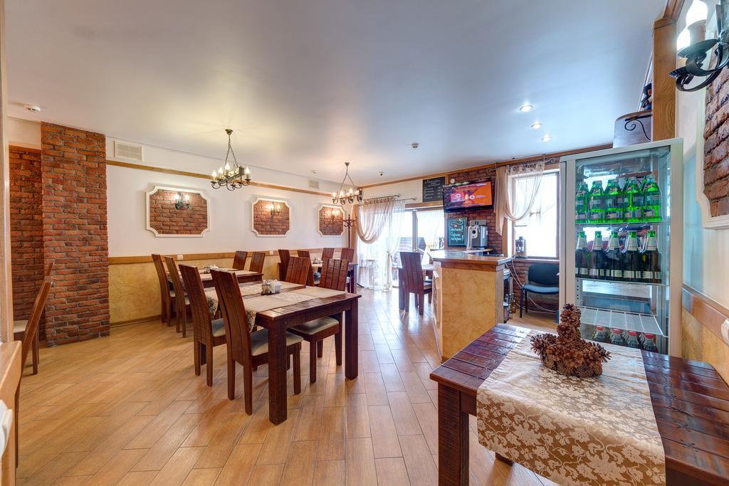 بوكوفِل Hotel Perlyna Karpat المظهر الخارجي الصورة