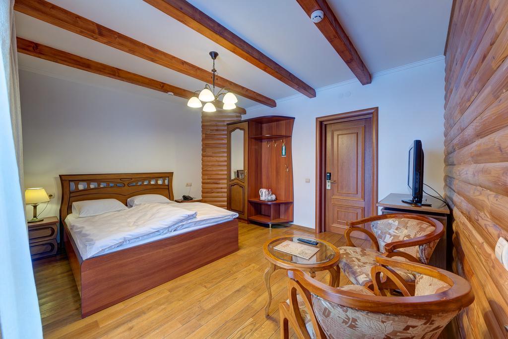 بوكوفِل Hotel Perlyna Karpat المظهر الخارجي الصورة